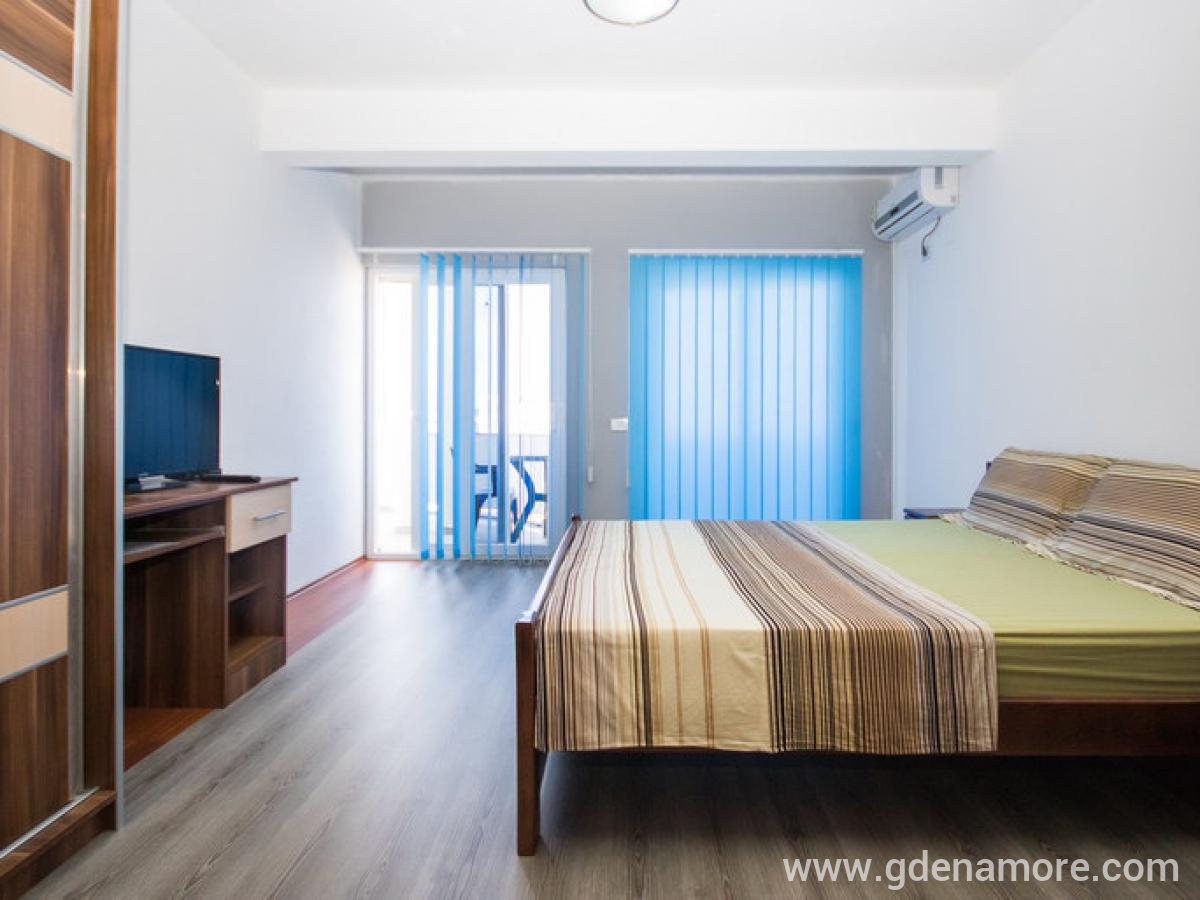 Apartmani Martinović, privatni smeštaj u mestu Dobre Vode, Crna Gora - Martinovic_02