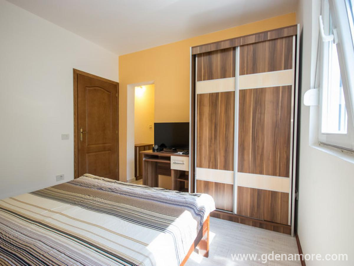 Apartmani Martinović, privatni smeštaj u mestu Dobre Vode, Crna Gora - Martinovic_05